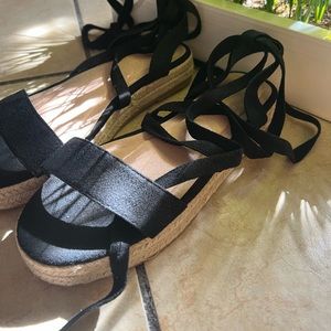 Tie up black sandals
